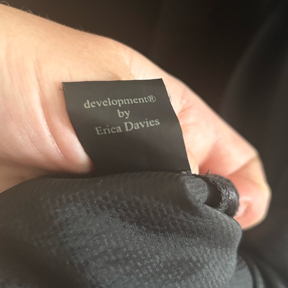 Little black silk dress - Picture 7 of 10